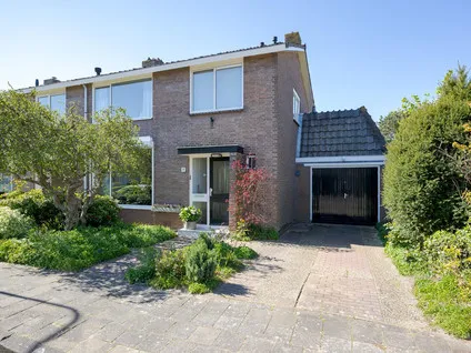 Hoekwoning te koop: Van der Marckstraat 9, Groot Deijleroord en Ter Weer Wassenaar