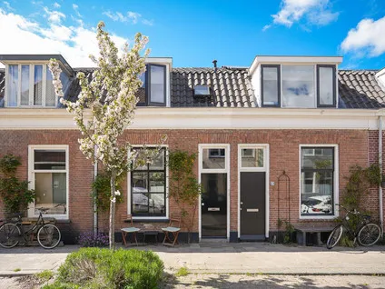 Tussenwoning te koop: Van der Mondestraat 16A, Tuinwijk-West Utrecht