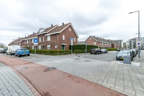 Tussenwoning te huur: Van der Sasstraat 40, Rotterdam
