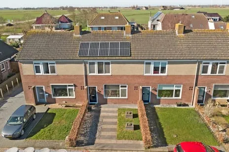 Tussenwoning te koop: van der Weijstrjitte 41, Exmorra Exmorra