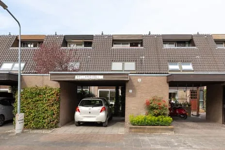 Tussenwoning te koop: Van der Zaenlaan 11, Zeeheldenkwartier Hilversum