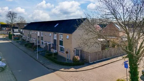 Hoekwoning te koop: van Dijckstraat 1, West Duiven
