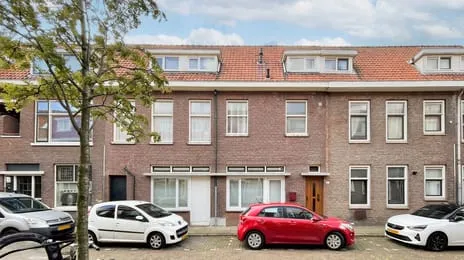 Tussenwoning te koop: Van Dijckstraat 23, Schildersbuurt Schiedam