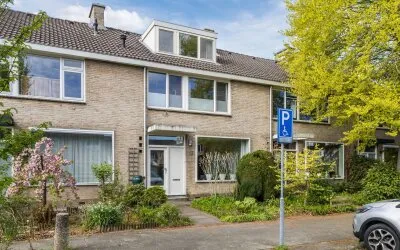 Tussenwoning te koop: Van Duyvenvoordelaan 16, Kruiswiel Hendrik-Ido-Ambacht