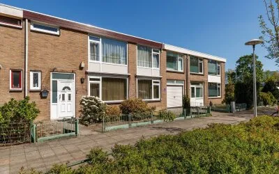 Tussenwoning te koop: Van Eechoudlaan 106, Kanaleneiland-Zuid Utrecht