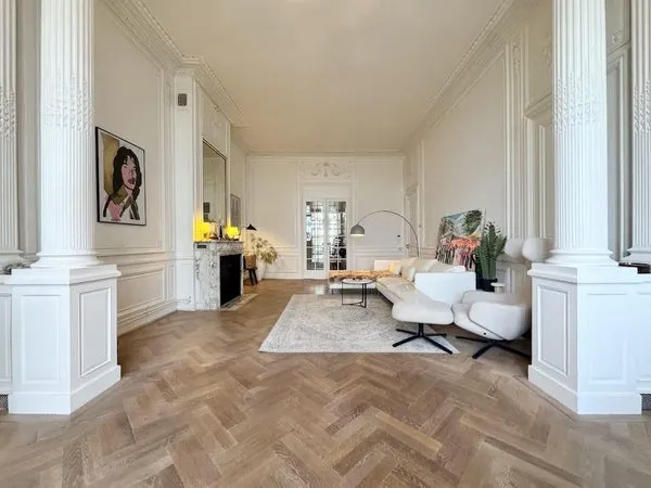 Woning te huur: Van Eeghenstraat, Amsterdam