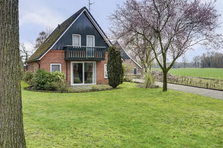 Vrijstaande woning te koop: Van Eerdenweg 6, Winterswijk Meddo