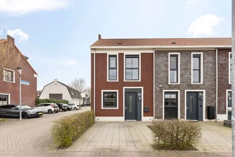 Hoekwoning te koop: Van Eyckstraat 117, De Hunze Groningen