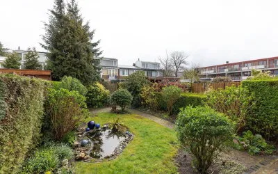 Tussenwoning te koop: Van Ghentlaan 37, Zeeheldenkwartier Hilversum