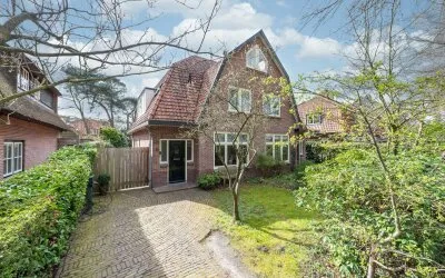 Twee-onder-één-kap te koop: Van Goyenlaan 9, Bilthoven Noord II Bilthoven