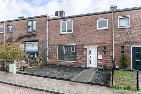 Tussenwoning te koop: van Goyenstraat 13, De Struiken Brunssum