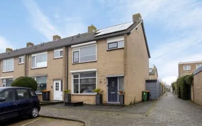 Hoekwoning te koop: Van Hallstraat 83, Paauwenburg Zuidoost Vlissingen