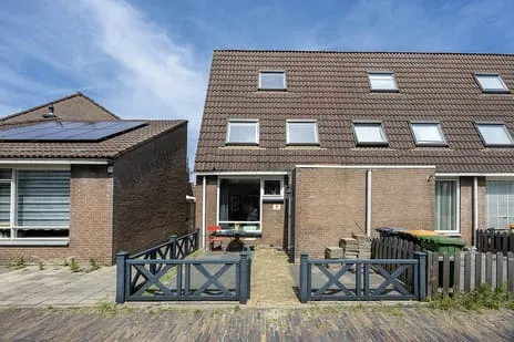 Hoekwoning te koop: van Harencarspelstraat 19, Reguliersstraat Beverwijk
