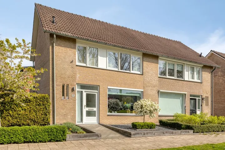 Twee-onder-één-kap te koop: van Heemskerkstraat 36, 't Wensink Zuid Borne