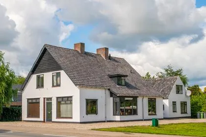 Twee-onder-één-kap te koop: van Heemstraweg 30, Beneden-Leeuwen