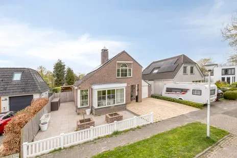 Vrijstaande woning te koop: van Heijnsbergenstraat 13, Stiphout-Dorp Helmond