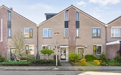 Tussenwoning te koop: Van Hemertmarke 30, Zwolle