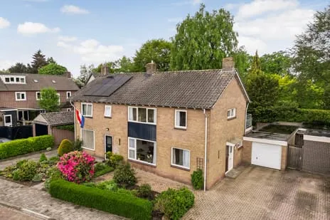 Twee-onder-één-kap te koop: van Hogendorpstraat 14, West Hoogeveen
