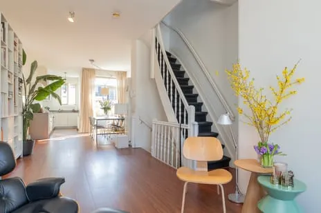 Studio te koop: Van Hogendorpstraat 153-3, Fannius Scholtenbuurt Amsterdam