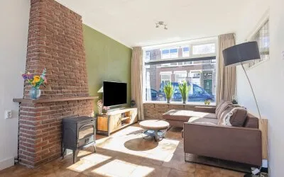 Tussenwoning te koop: Van Hogendorpstraat 43, Visbuurt Den Helder