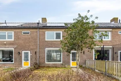 Tussenwoning te koop: Van Hogendorpweg 32, Vlissingen