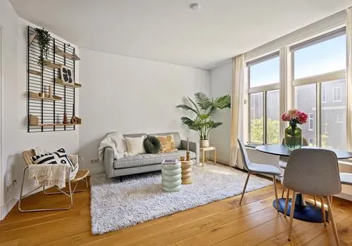 Studio te koop: Van Houweningenstraat 82-3, Frederik Hendrikbuurt-Zuidoost Amsterdam