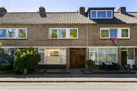 Tussenwoning te koop: Van Kleffenslaan 80, Kanaleneiland-Noord Utrecht