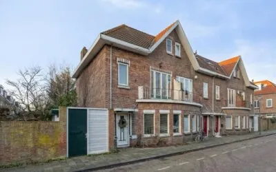 Hoekwoning te koop: Van Ledenberchstraat 8, Raadsherenbuurt Leiden