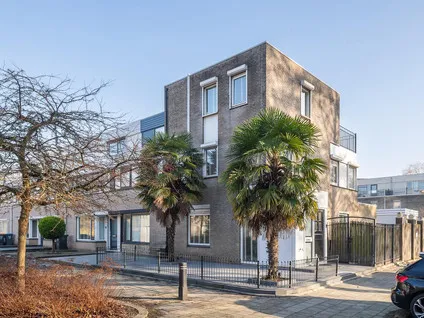 Hoekwoning te koop: Van Leeuwenhoekstraat 98, Het Zand Ridderkerk