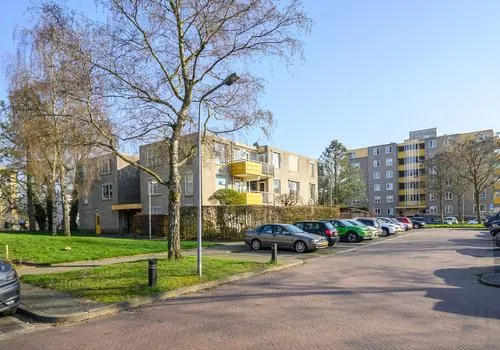 Appartement te koop: Van Linschotenlaan 77, Van Riebeeckkwartier Hilversum