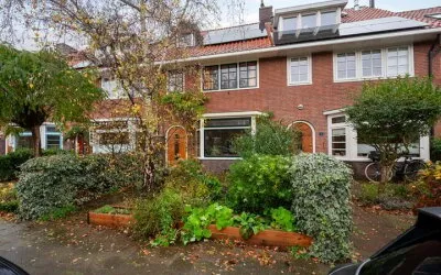 Tussenwoning te huur: Van Lynden van Sandenburglaan 13, Tuindorp en Van Lieflandlaan-West Utrecht
