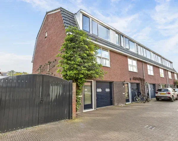 Hoekwoning te koop: Van Nijendaalhof 1, Binnenstad Wijk Bij Duurstede