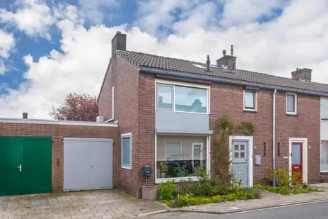 Tussenwoning te koop: Van Nispenstraat 11, Molenwijk Zevenaar