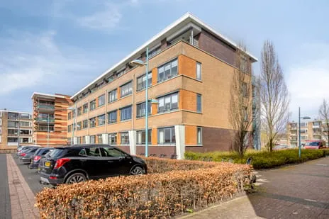 Apartment for sale: van Oldenbarneveltplein 8, Heinsiusbuurt Meppel