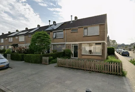 Hoekwoning te koop: van Oldenbarneveltstraat 2, Zuid-Beijerland Woonkern Zuid-Beijerland