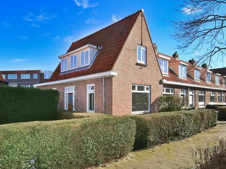 Hoekwoning te koop: Van Oosten de Bruijnstraat 187, Geschiedschrijversbuurt Haarlem