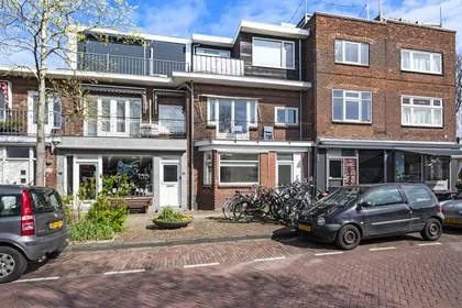 Appartement te koop: Van Oosten de Bruijnstraat 211, Geschiedschrijversbuurt Haarlem