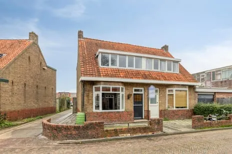 Hoekwoning te koop: van Ostadestraat 4, Gerard Dou Leeuwarden