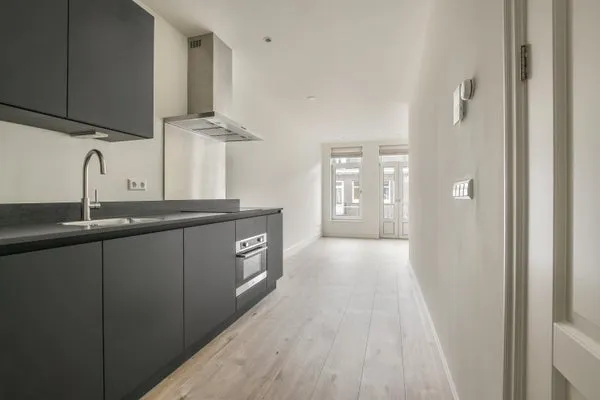 Woning te huur: Van Ostadestraat, Amsterdam