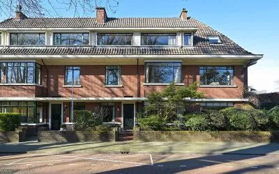 Twee-onder-één-kap te koop: Van Ouwenlaan 4, Duinzigt 'S-Gravenhage