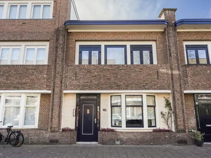 Tussenwoning te koop: Van Panhuysstraat 10, Arendsdorp 'S-Gravenhage