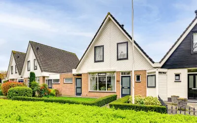 Tussenwoning te koop: van Randwijklaan 55, Welgelegen Werkendam