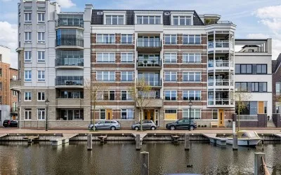 Appartement te koop: Van Ravesteijnkade 17, Damcentrum Leidschendam
