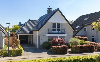 Vrijstaande woning te koop: Van Rijnesteinlaan 10, Renswoude Renswoude