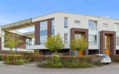 Hoekwoning te koop: van Royenstraat 19, Bovenveen midden Voorburg