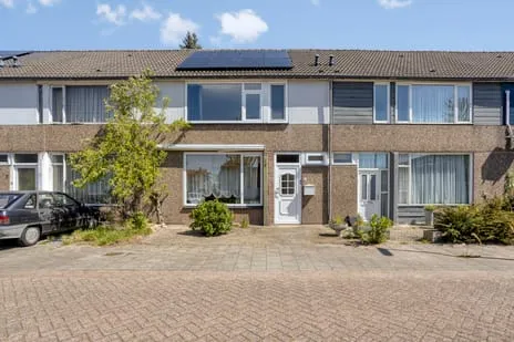 Tussenwoning te koop: Van Ruysdaelstraat 9, Oudheusden Oudheusden