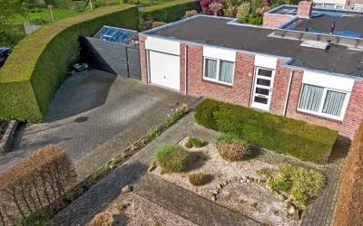 Hoekwoning te koop: van Santenlaan 49, Heemradenbuurt Heerhugowaard