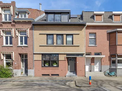 Tussenwoning te koop: van Schelbergenstraat 3, Hogekamp Venlo