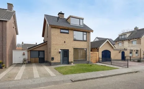 Vrijstaande woning te koop: van Schendelstraat 4, Zegge Zegge