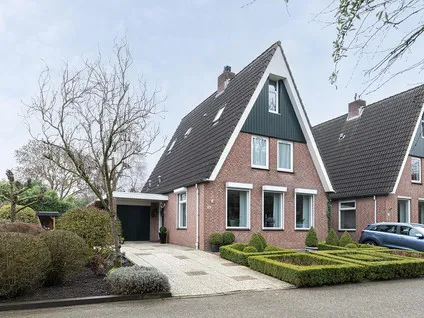 Hoekwoning te koop: Van Speijkstraat 1, Zeeheldenbuurt Papendrecht